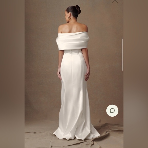 MESHKI SAOSIRE Satin Wedding Gown Size Medium - Picture 1 of 7